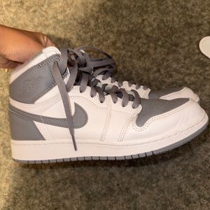 Air Jordan 1 “Stealth”